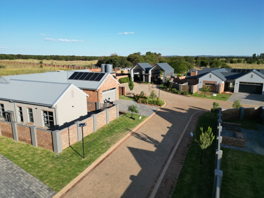 Commercial Property for Sale in Vyfhoek A H North West